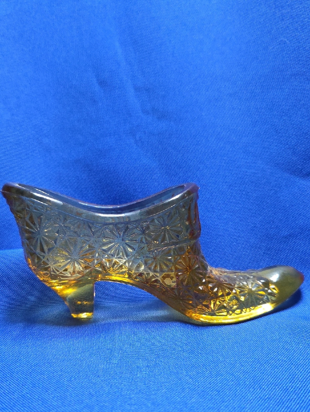 Fenton Amber Daisy-Button Glass Shoe Figurine - Decorative Accent